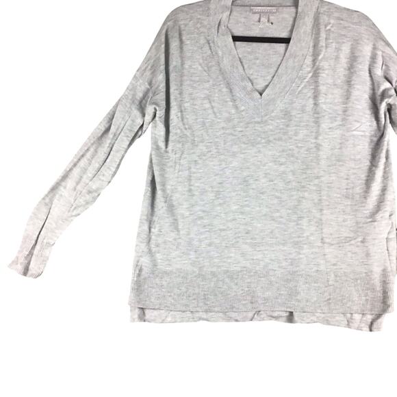Chelsea 28 Women’s XS Oversized V-Neck Sweater Hi-Low Hem Gray Cashmere Blend - Picture 2 of 10